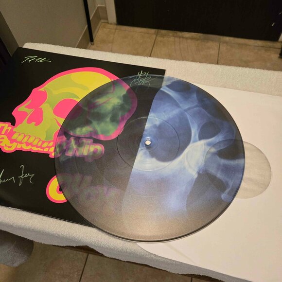 ULTRA RARE The Tragically Hip "Ouch" Lithograph HAND-SIGNED(Damaged sleeve) - Picture 4 of 6